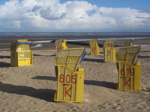 cuxhaven strandkörbe am strand.jpg cuxhaven strandkörbe am strand.jpg