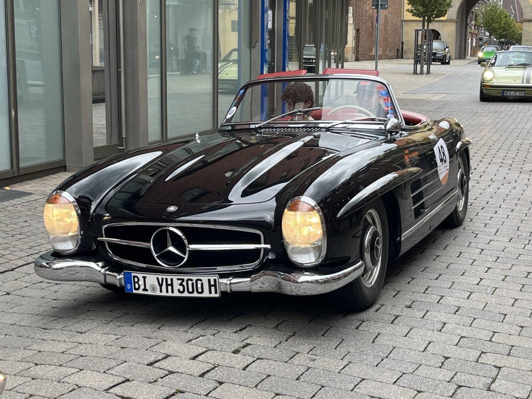 Mecedes Benz 300 SL OWL Klassik 