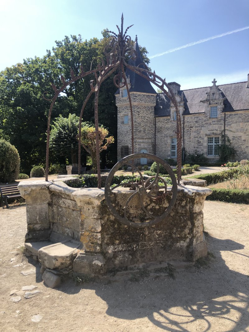Ein alter Brunnen Ein alter Brunnen
