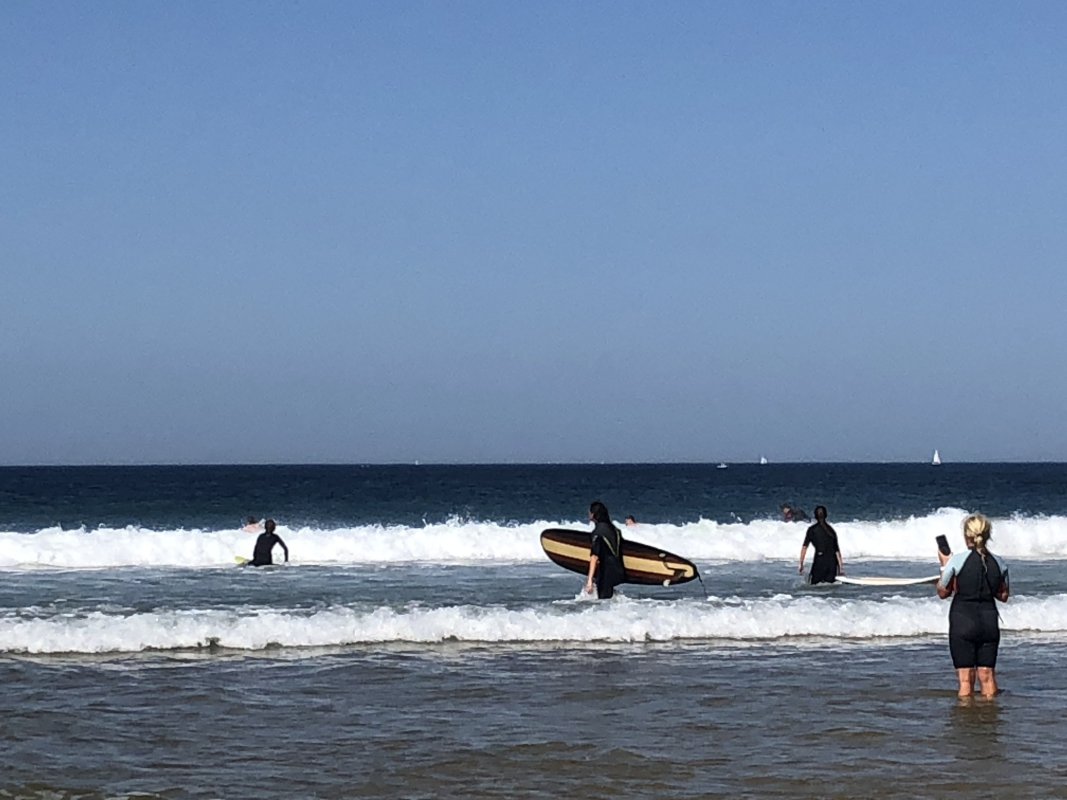 Surfer am Strand von Quiberon Surfer am Strand von Quiberon