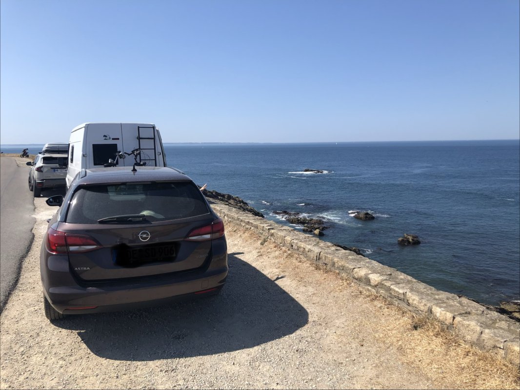 Quiberon Parkplatz direkt am Abgrund Quiberon Parkplatz direkt am Abgrund