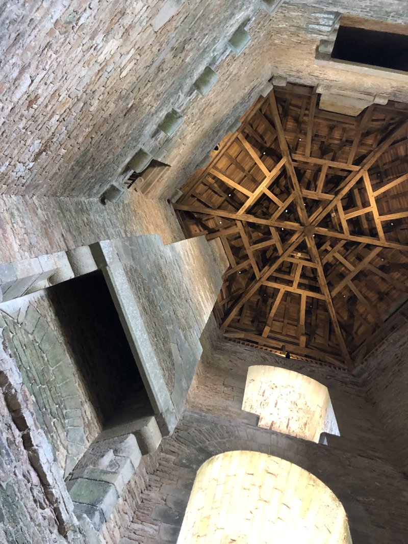 Blick in den Turm der Burg Suscinio Blick in den Turm der Burg Suscinio