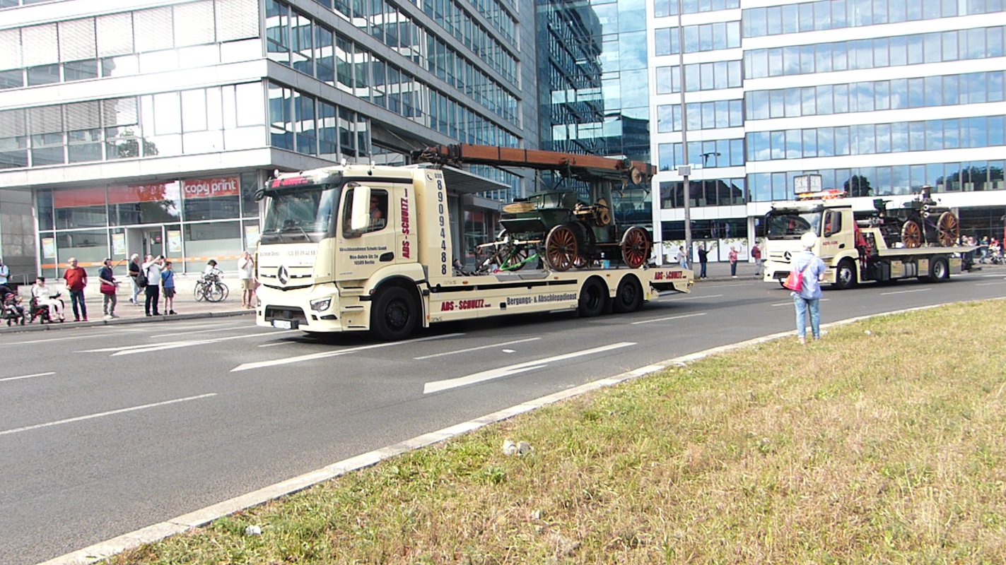bild1abschleppwagenmitpferdespritzeberlintoepsch29082206.jpg.JPG bild1abschleppwagenmitpferdespritzeberlintoepsch29082206.jpg.JPG