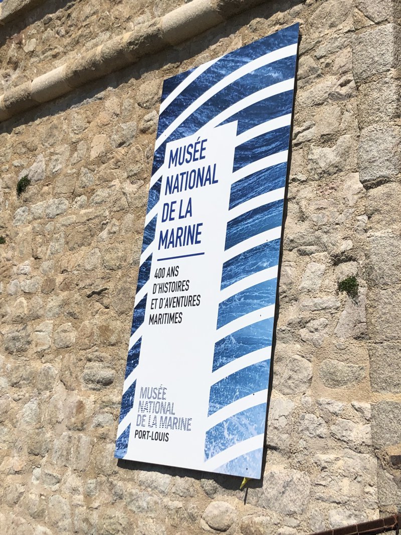 Citadelle de Port-Louis Museumsschild