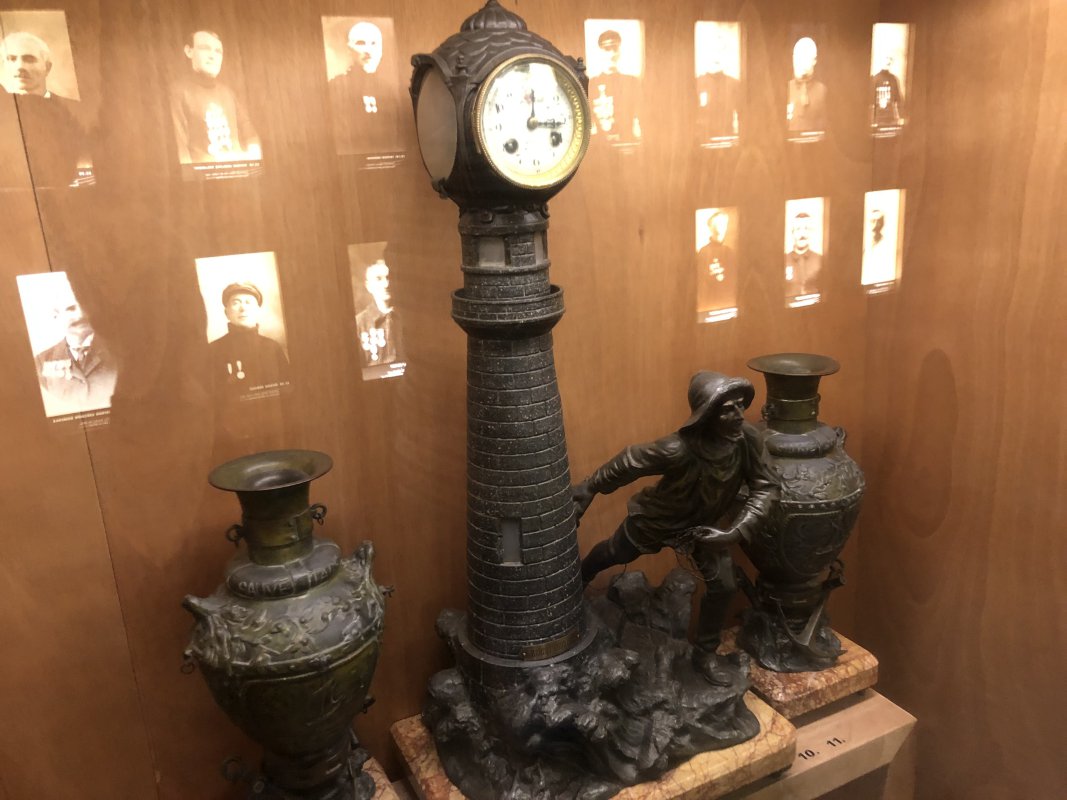 Tolle Uhr im Museum der Citadelle de Port-Louis