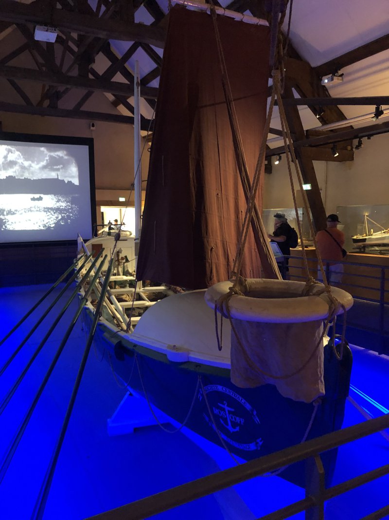 Ein altes Schiff Citadelle de Port-Louis